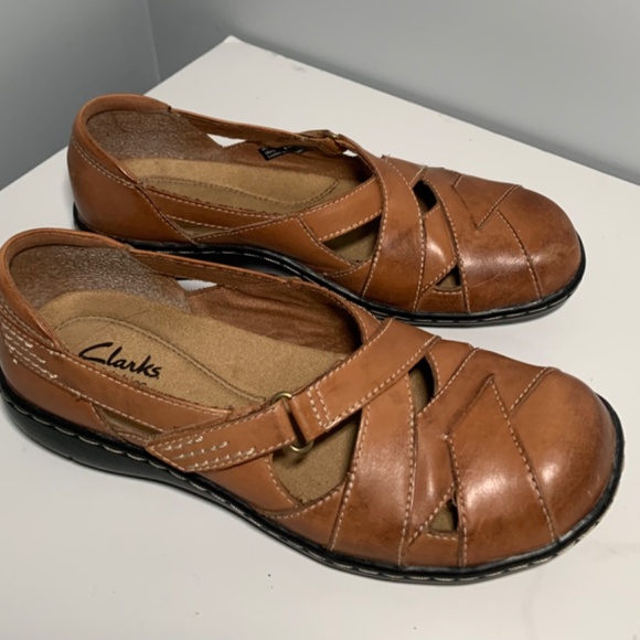 Clarks Flats slip on - Picture 2 of 4